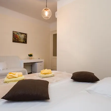 Riva Rooms Split Exterior photo